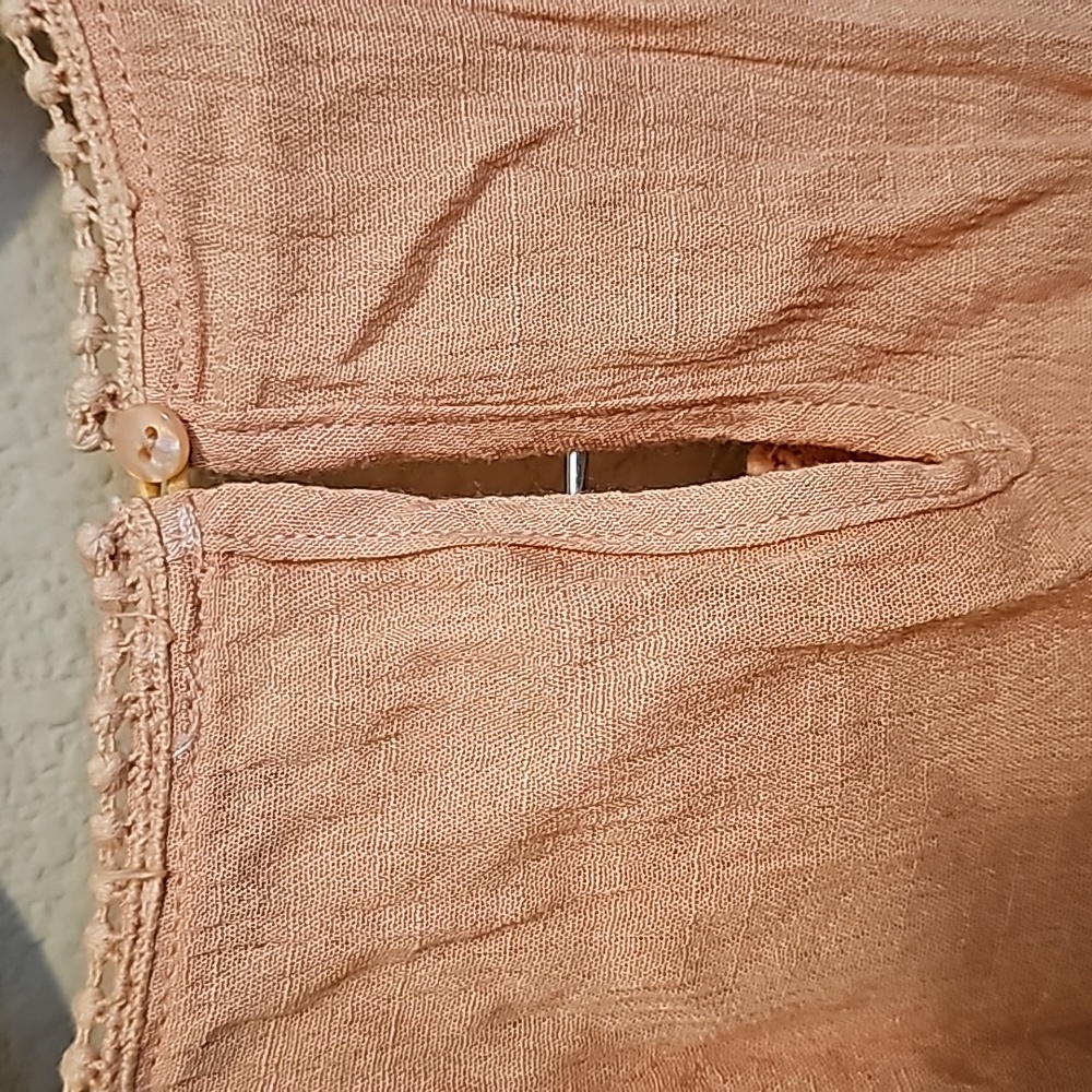 Embroideried Paper Crane Top - Picture 3 of 4